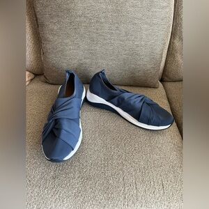 Arezzo Women’s Blue Zz Fun Shoe Size 41 ( US 10.5-11)